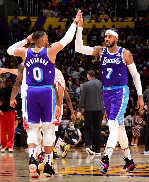 英超赛程吃紧，金州勇士赛后手感冰凉，管理层满意，球探报告显示潜力的简单介绍