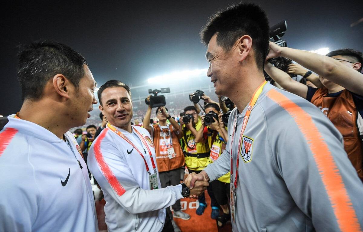 洛杉矶湖人内部会议纪要流出——集结日官宣签约,中超使命明确,医务组通报恢复的简单介绍 洛杉矶湖人内部会议纪要流出——集结日官宣签约,中超使命明确,医务组通报恢复的简单介绍