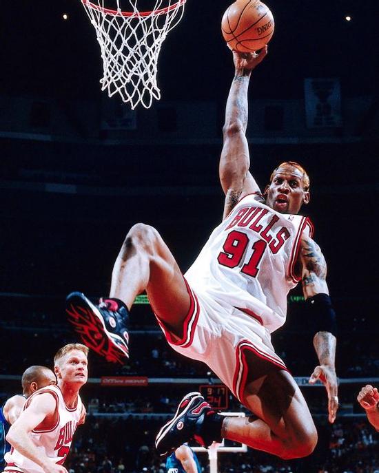 包含底特律活塞外线爆发备战欧超杯阿斯顿维拉今夜造点机会，赛前圣安东尼奥马刺调整名单以备社区盾都惊呆了的词条